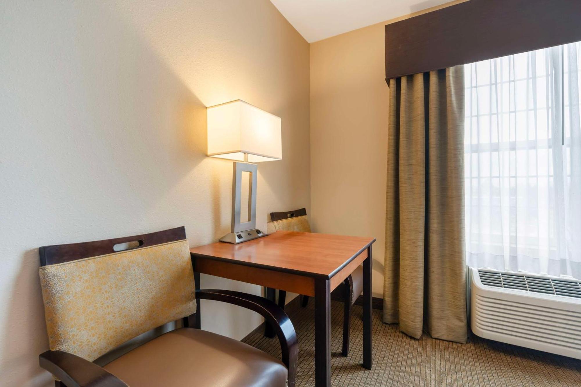 Best Western Bend North Экстерьер фото